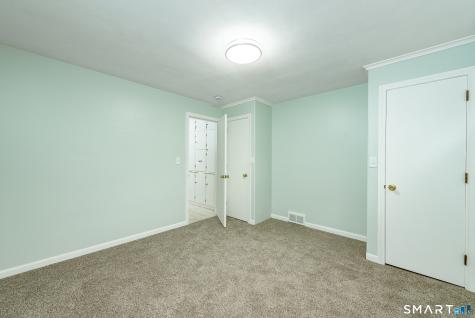 8 Lincoln Avenue West Hartford CT 06117