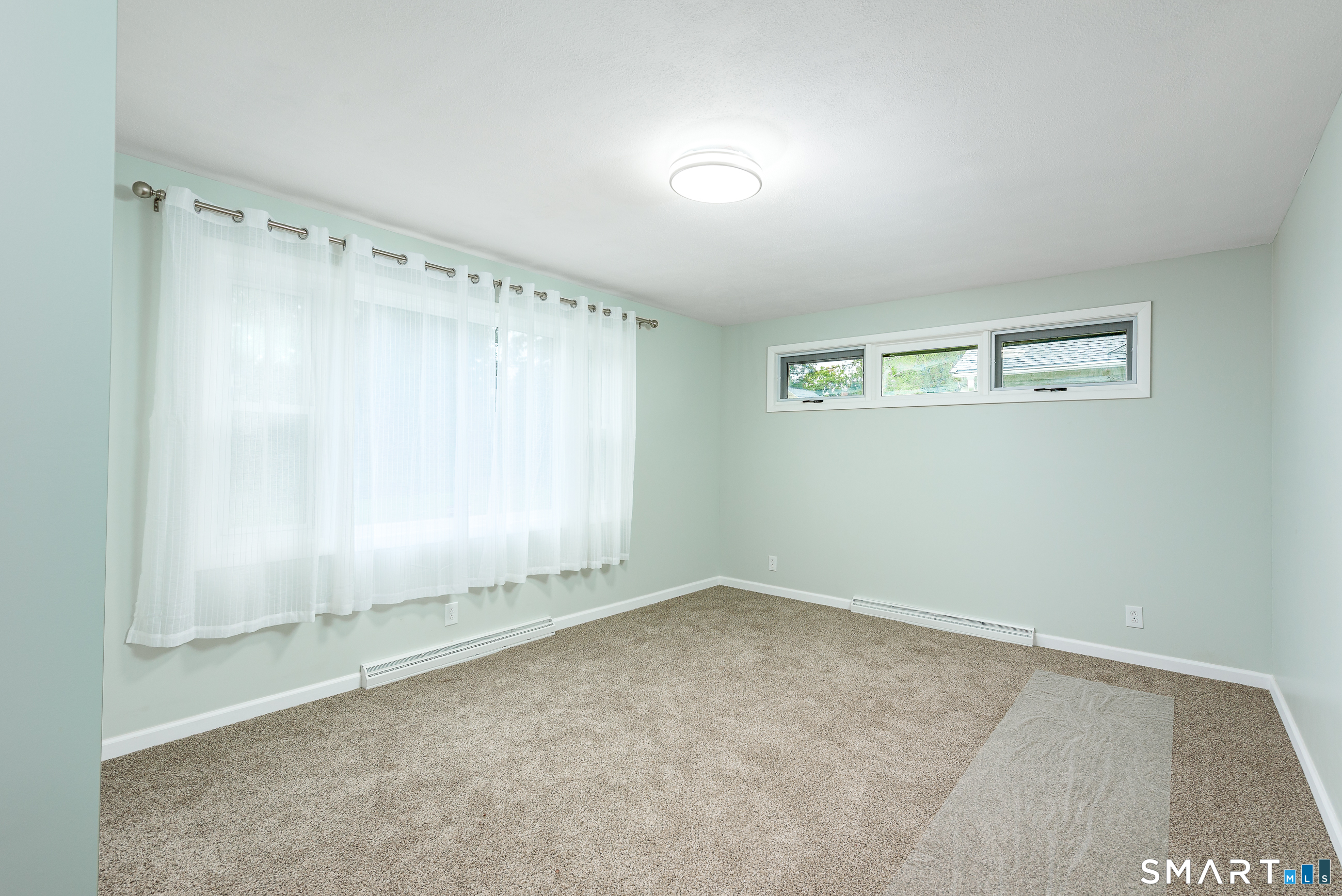 8 Lincoln Avenue West Hartford CT 06117