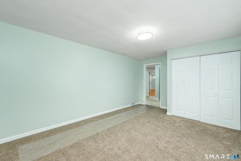8 Lincoln Avenue West Hartford CT 06117