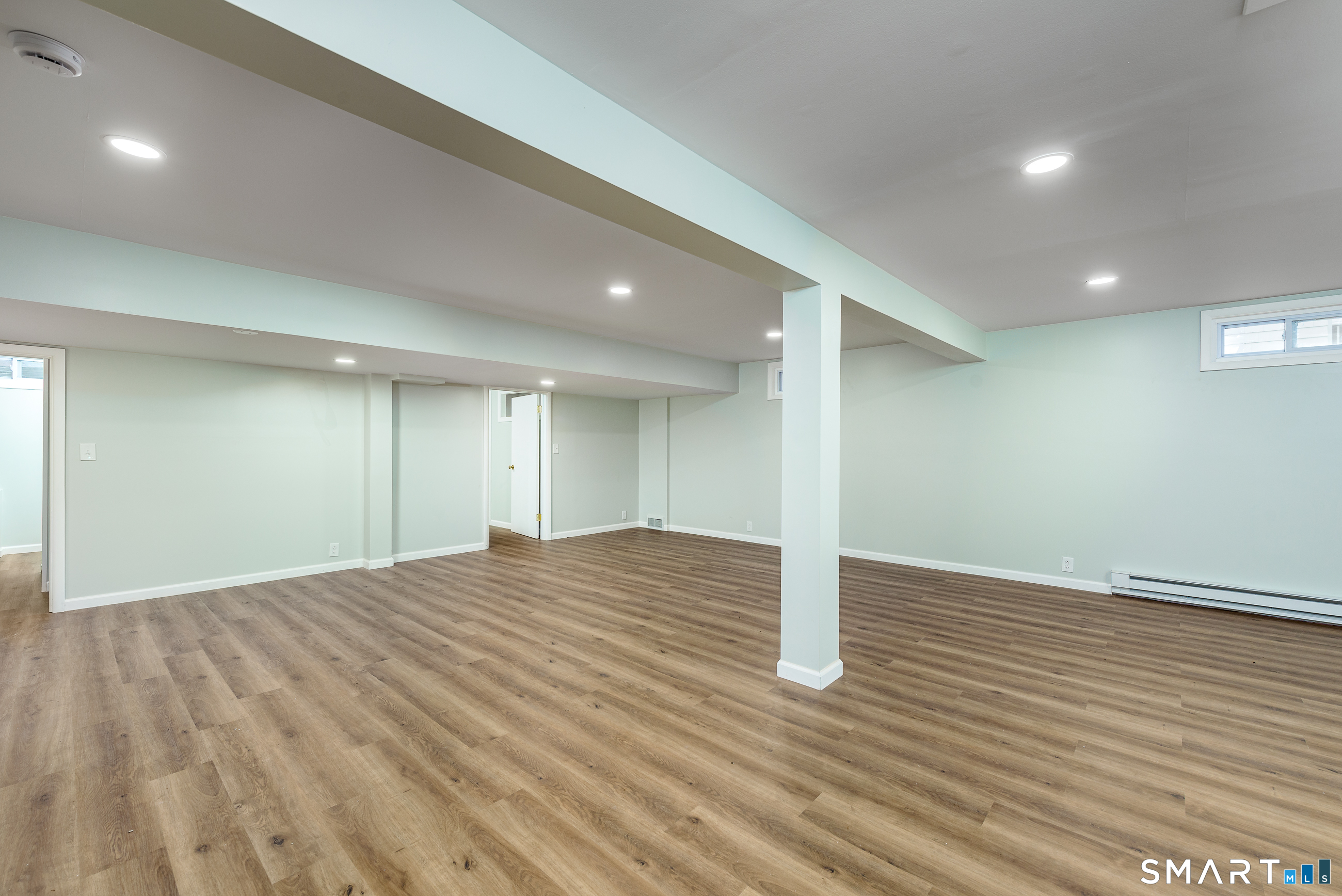 8 Lincoln Avenue West Hartford CT 06117