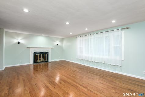 8 Lincoln Avenue West Hartford CT 06117