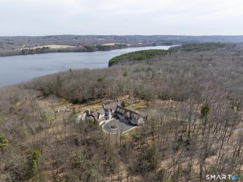 5 Viewpoint Lane Ellington CT 06029