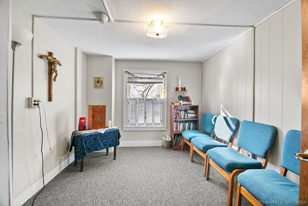 595 Town Hill Road New Hartford CT 06057