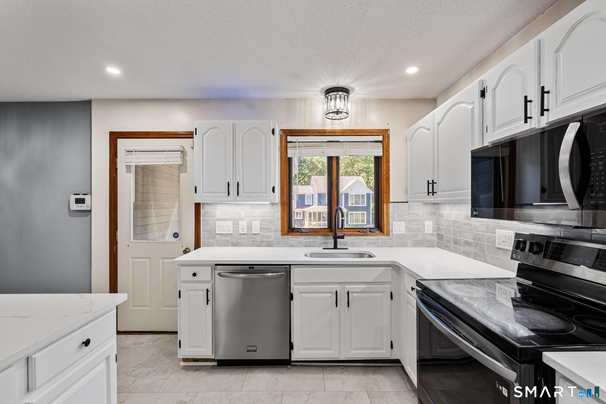 10 Quail Run Bloomfield CT 06002