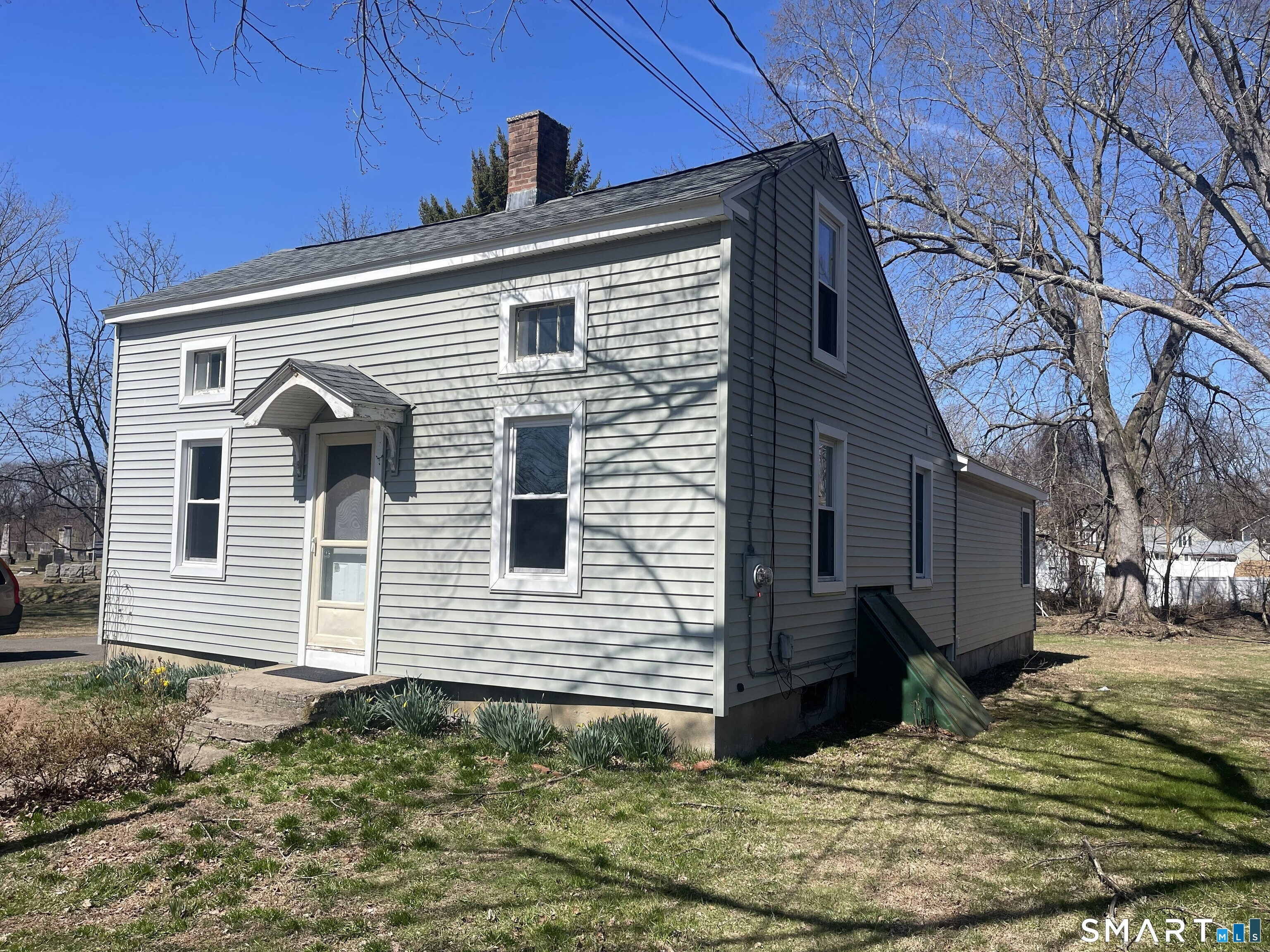 4 Pleasant Street East Windsor CT 06088