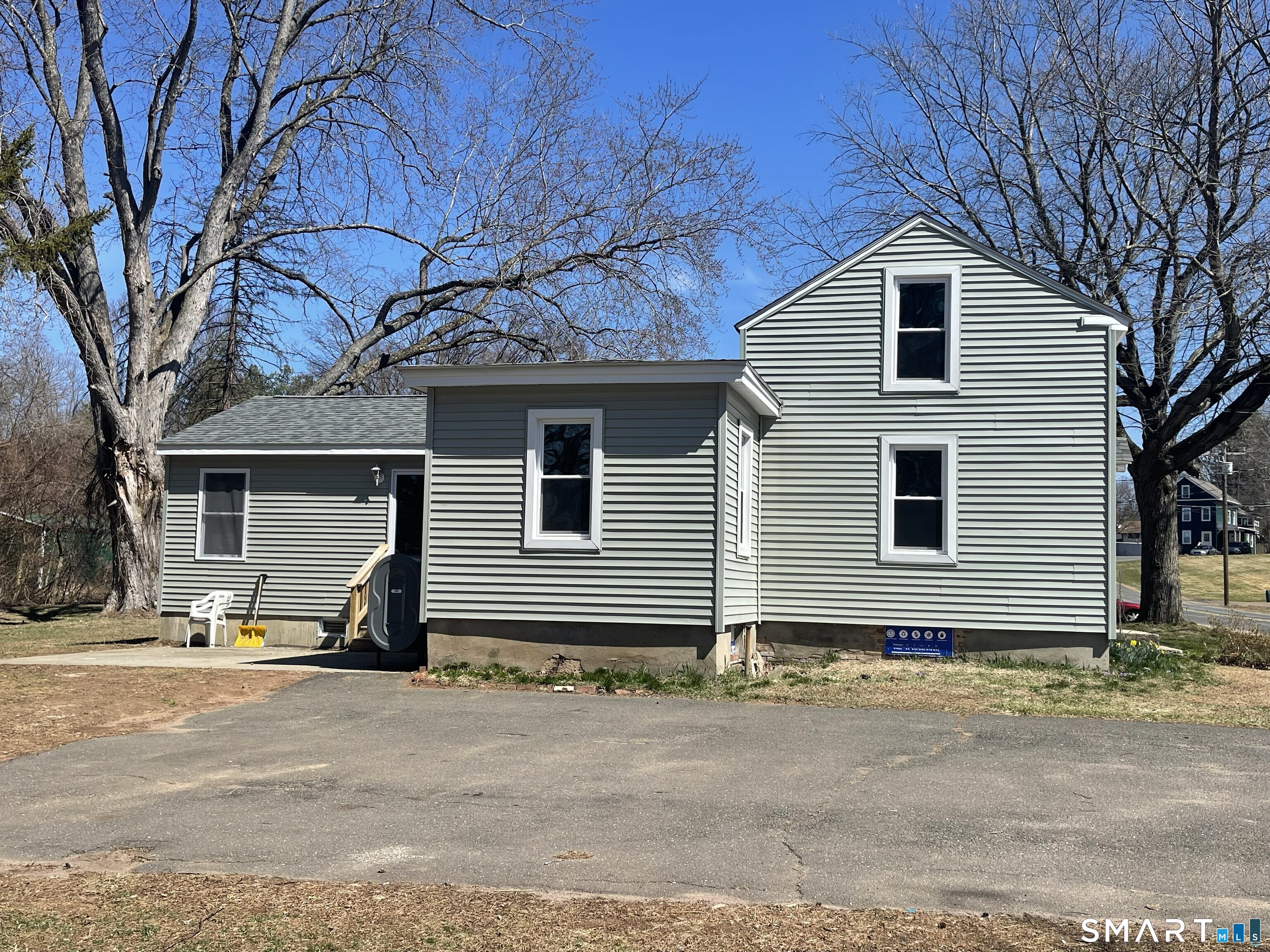 4 Pleasant Street East Windsor CT 06088