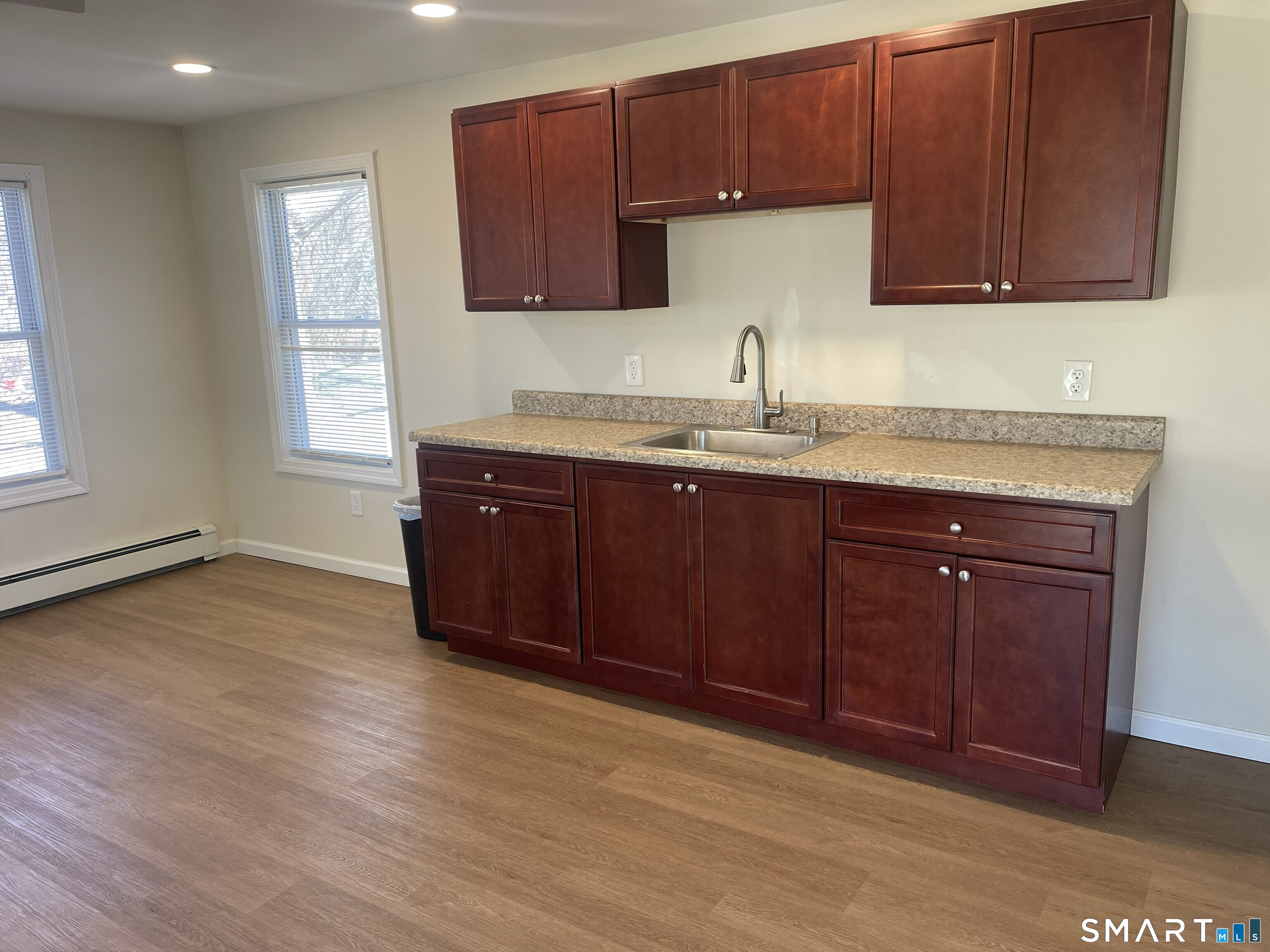 4 Pleasant Street East Windsor CT 06088