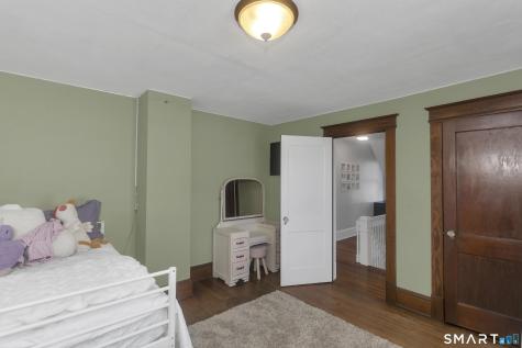 6 James Street Windsor Locks CT 06096