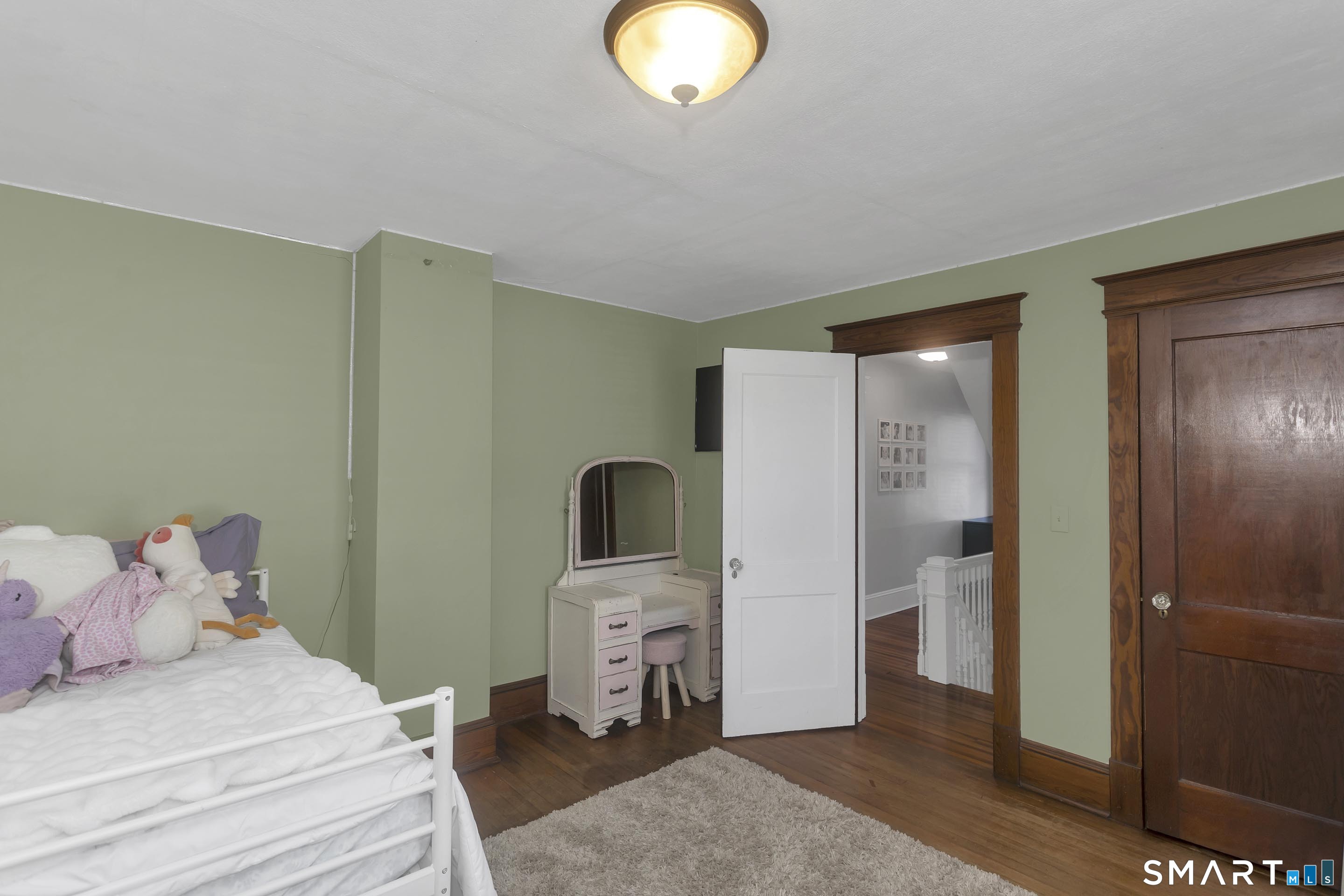 6 James Street Windsor Locks CT 06096