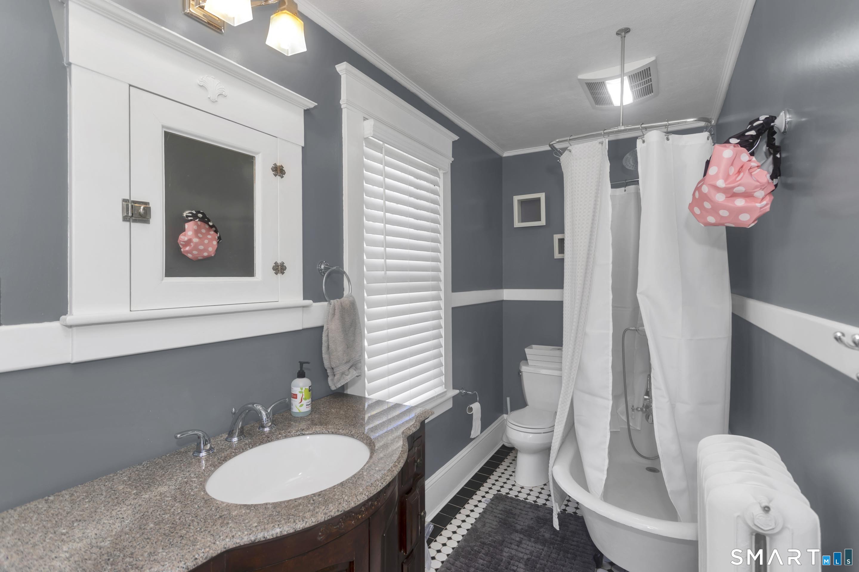 6 James Street Windsor Locks CT 06096