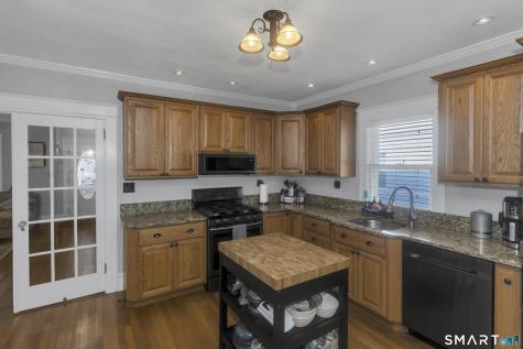 6 James Street Windsor Locks CT 06096