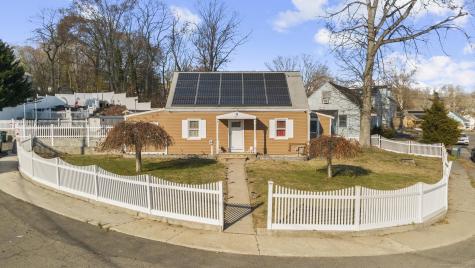 69 Glen Circle Bridgeport CT 06610