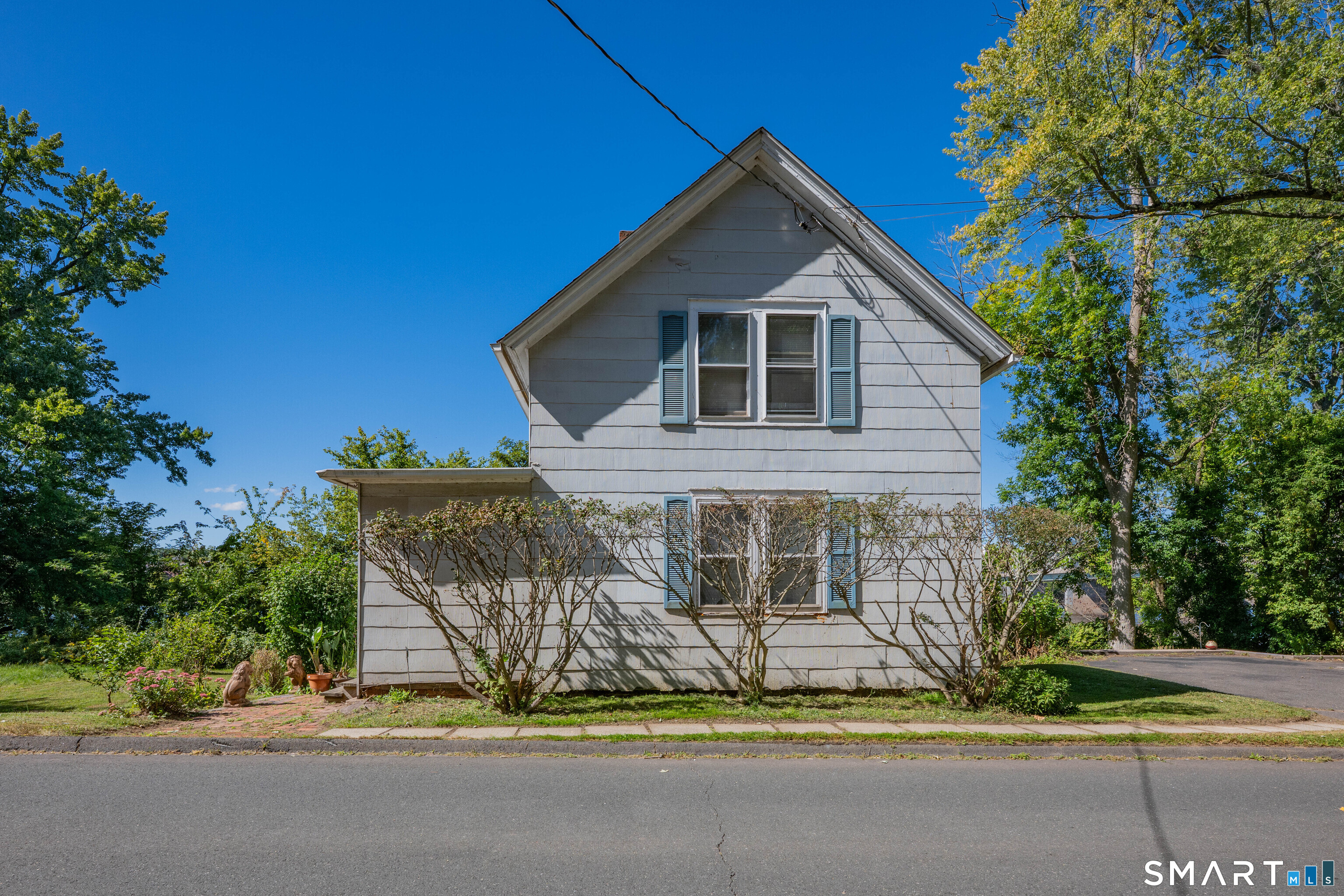 83 South Water Street East Windsor CT 06088