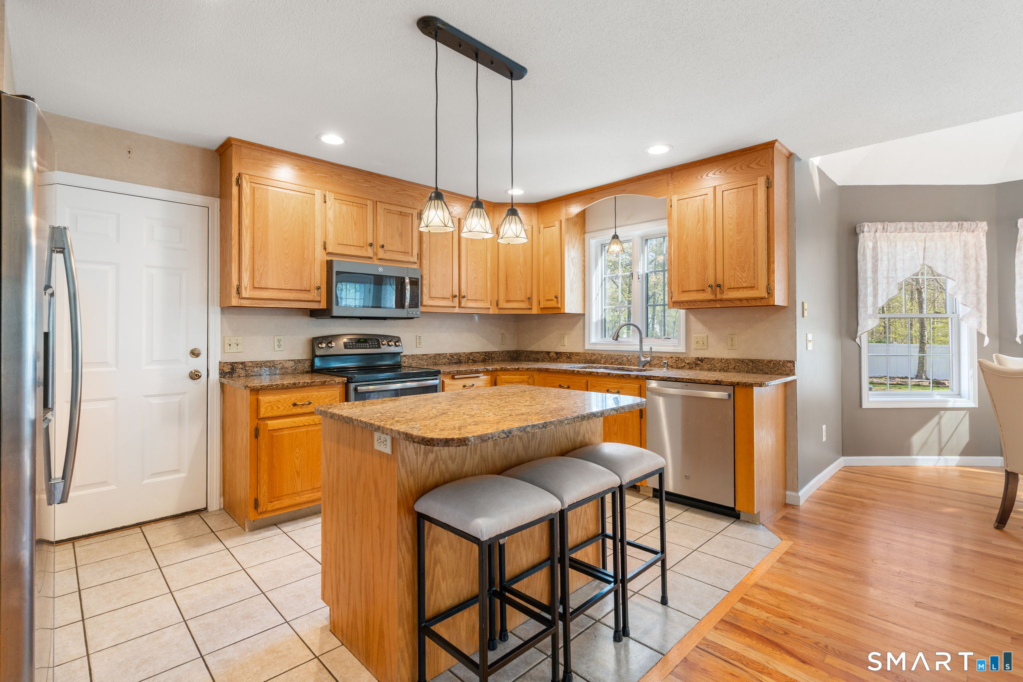 107 Country Lane Hebron CT 06248