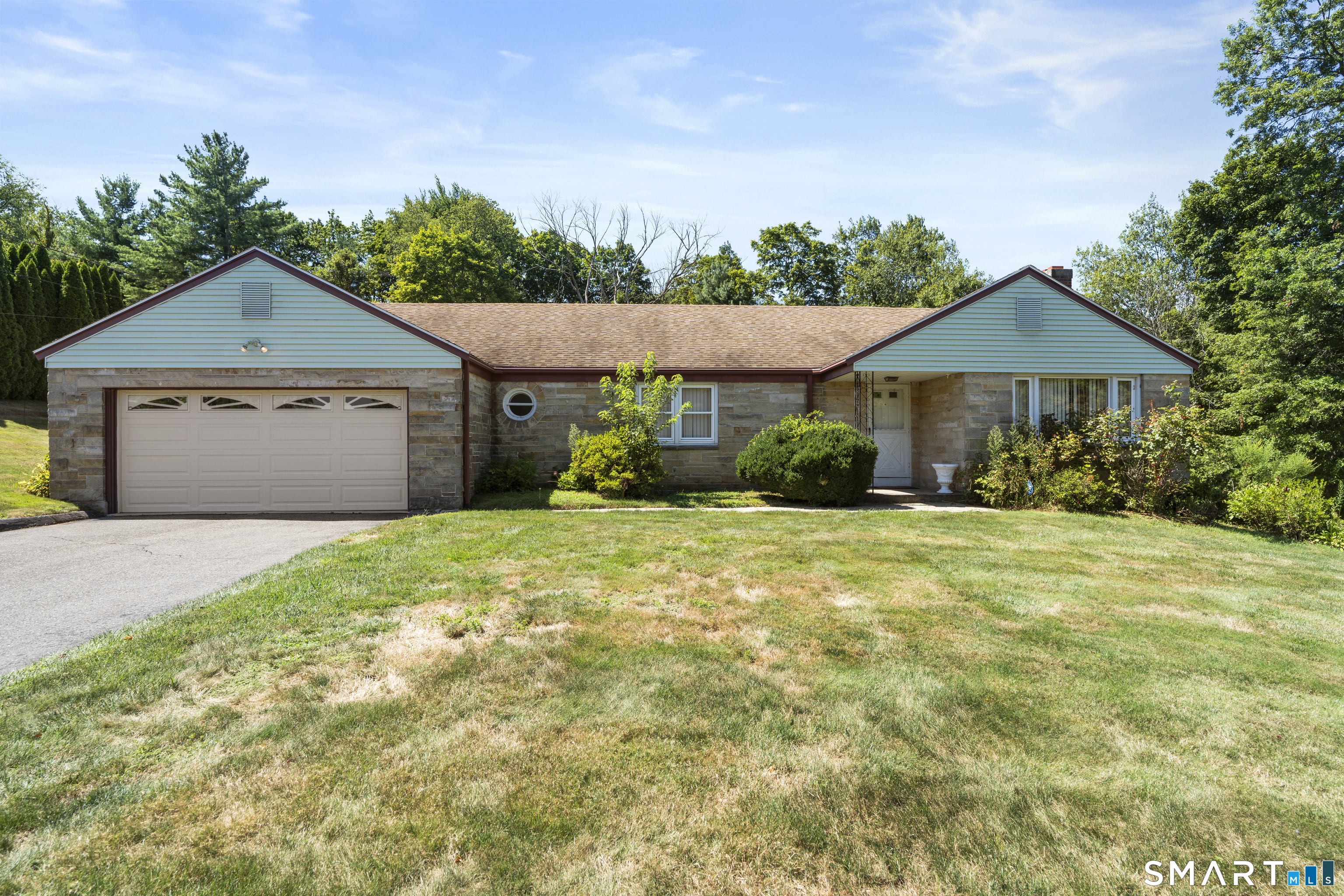 429 Mountain Road West Hartford CT 06107