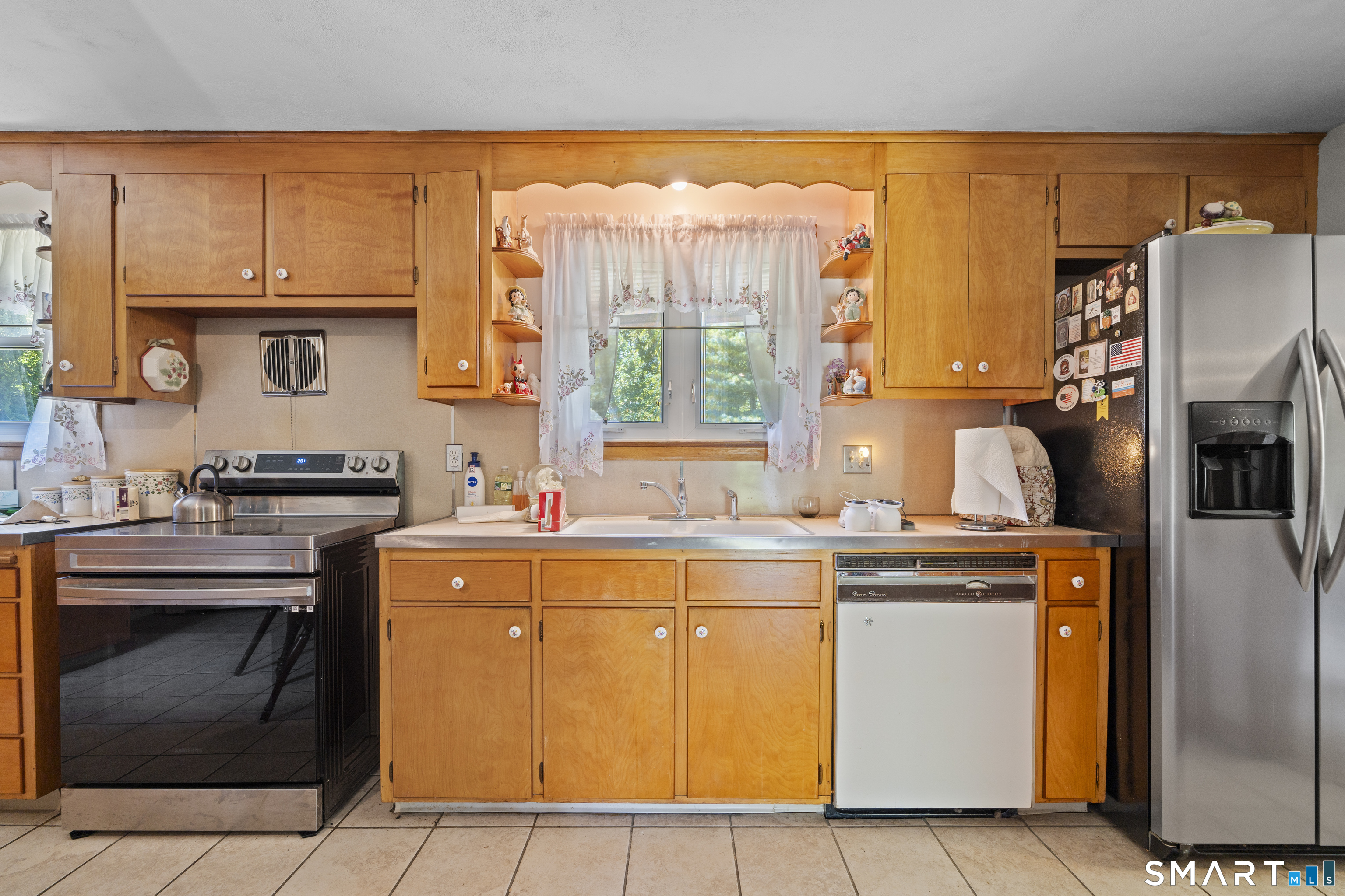429 Mountain Road West Hartford CT 06107