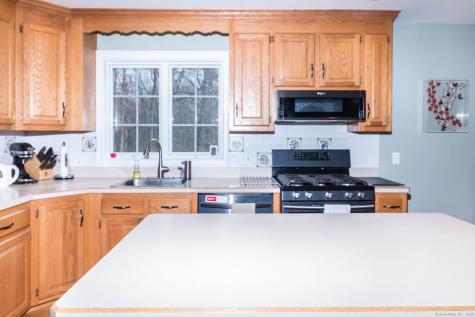 30 Pepperbush Drive Hebron CT 06231