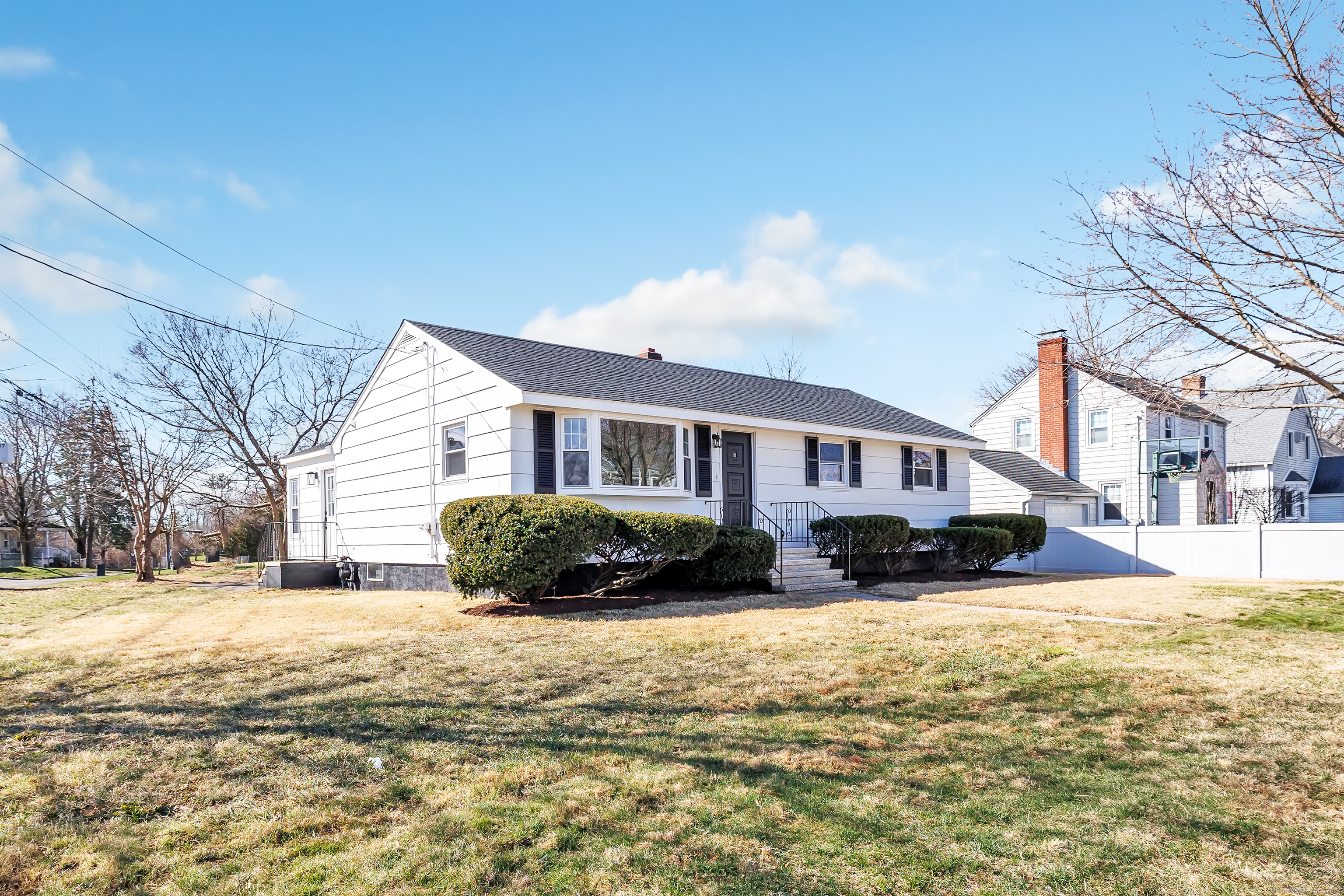 85 Minor Cross Stratford CT 06615