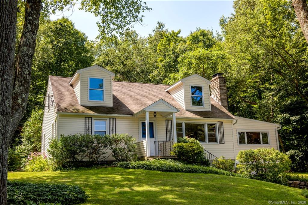 48 Taunton Lake Road Newtown CT 06470