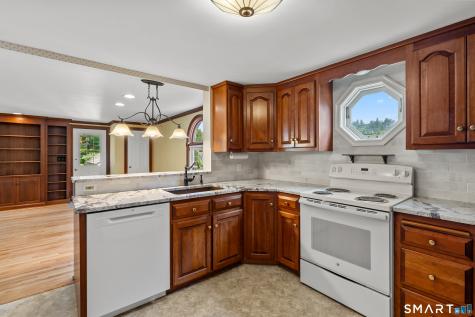 61 Chamberlain Road Wethersfield CT 06109
