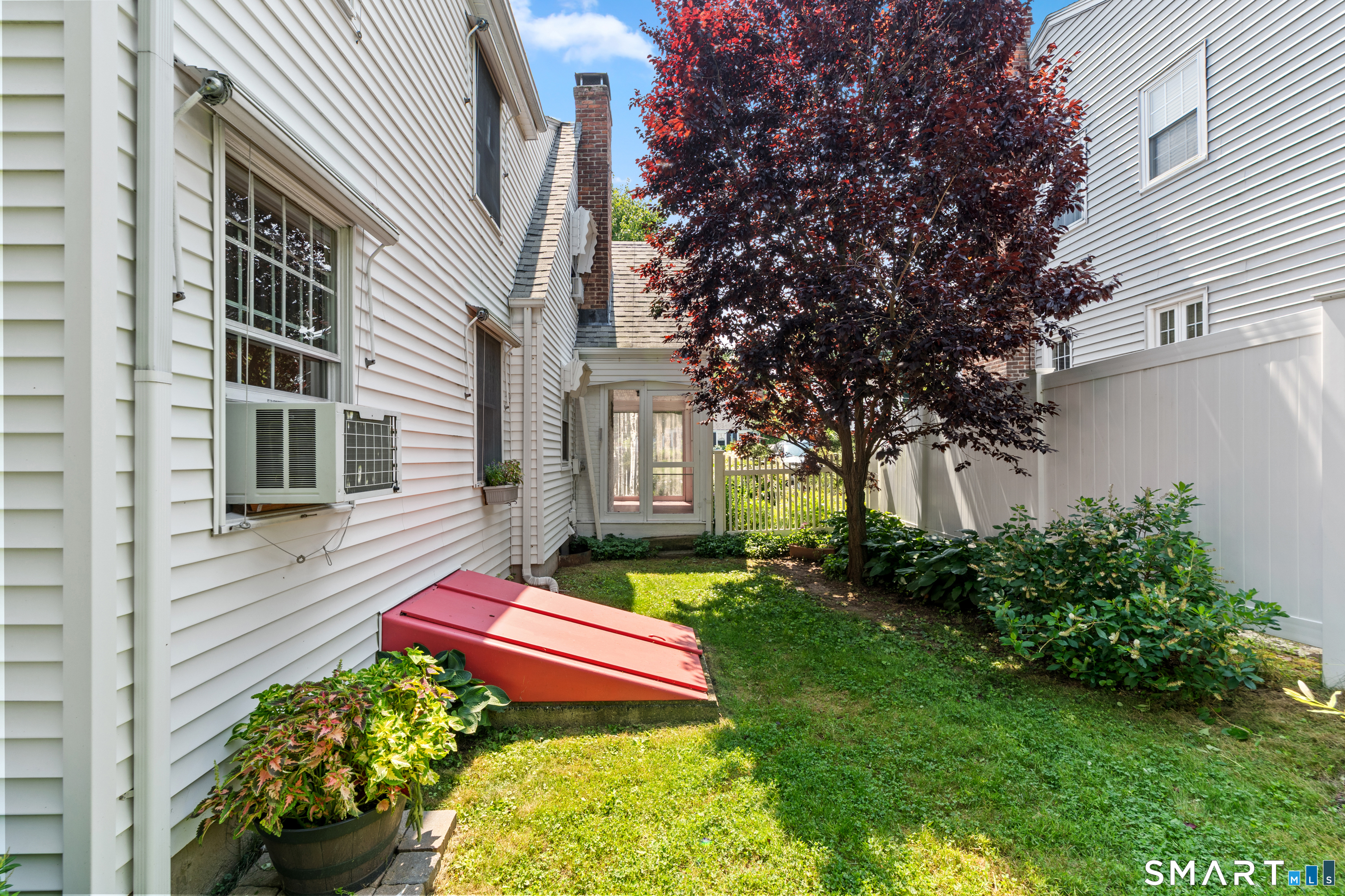 61 Chamberlain Road Wethersfield CT 06109