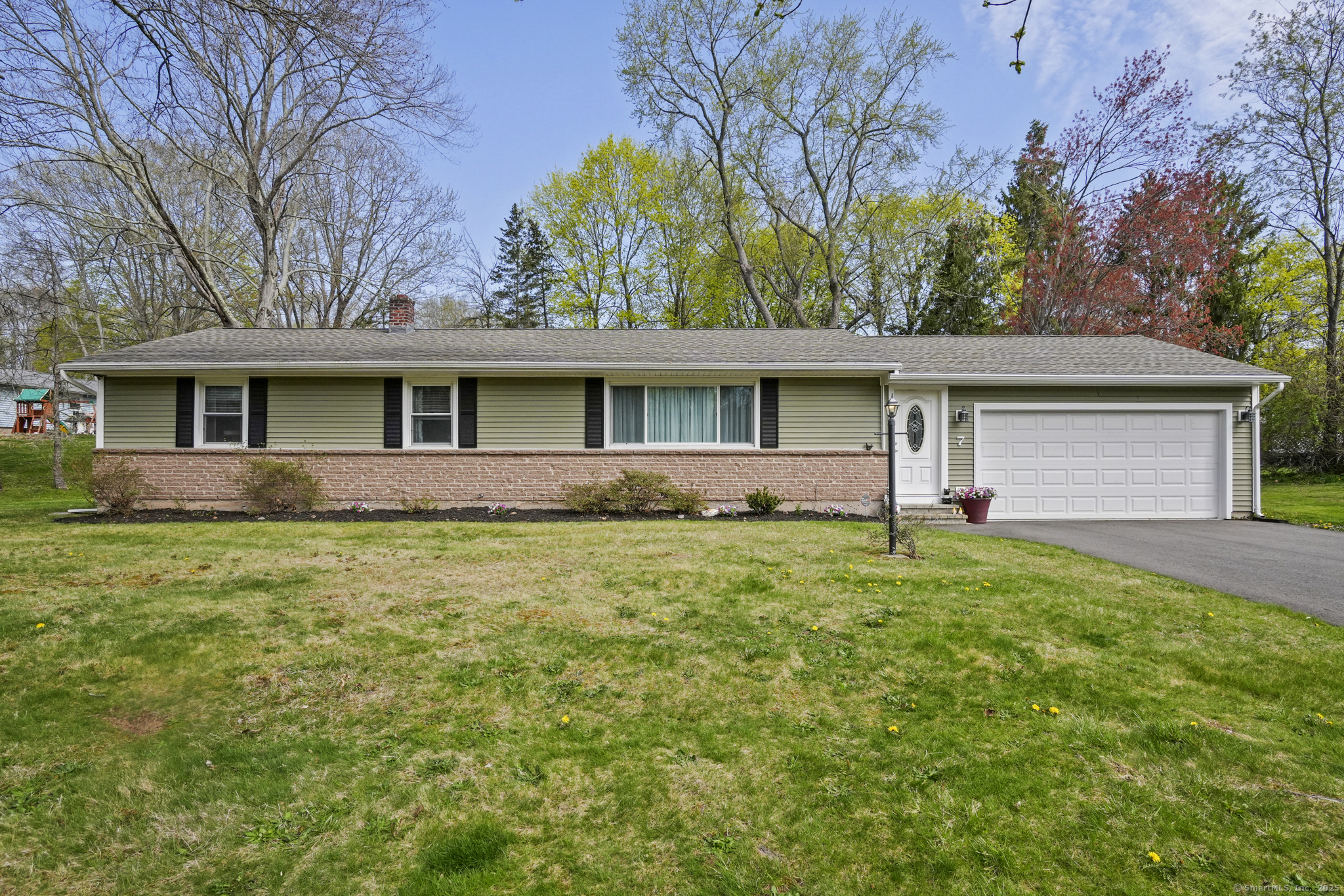 7 Donat Drive Wallingford CT 06492