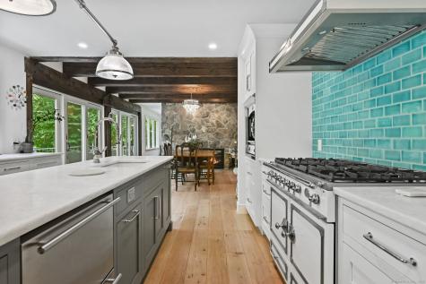 31 Riverfield Drive Weston CT 06883