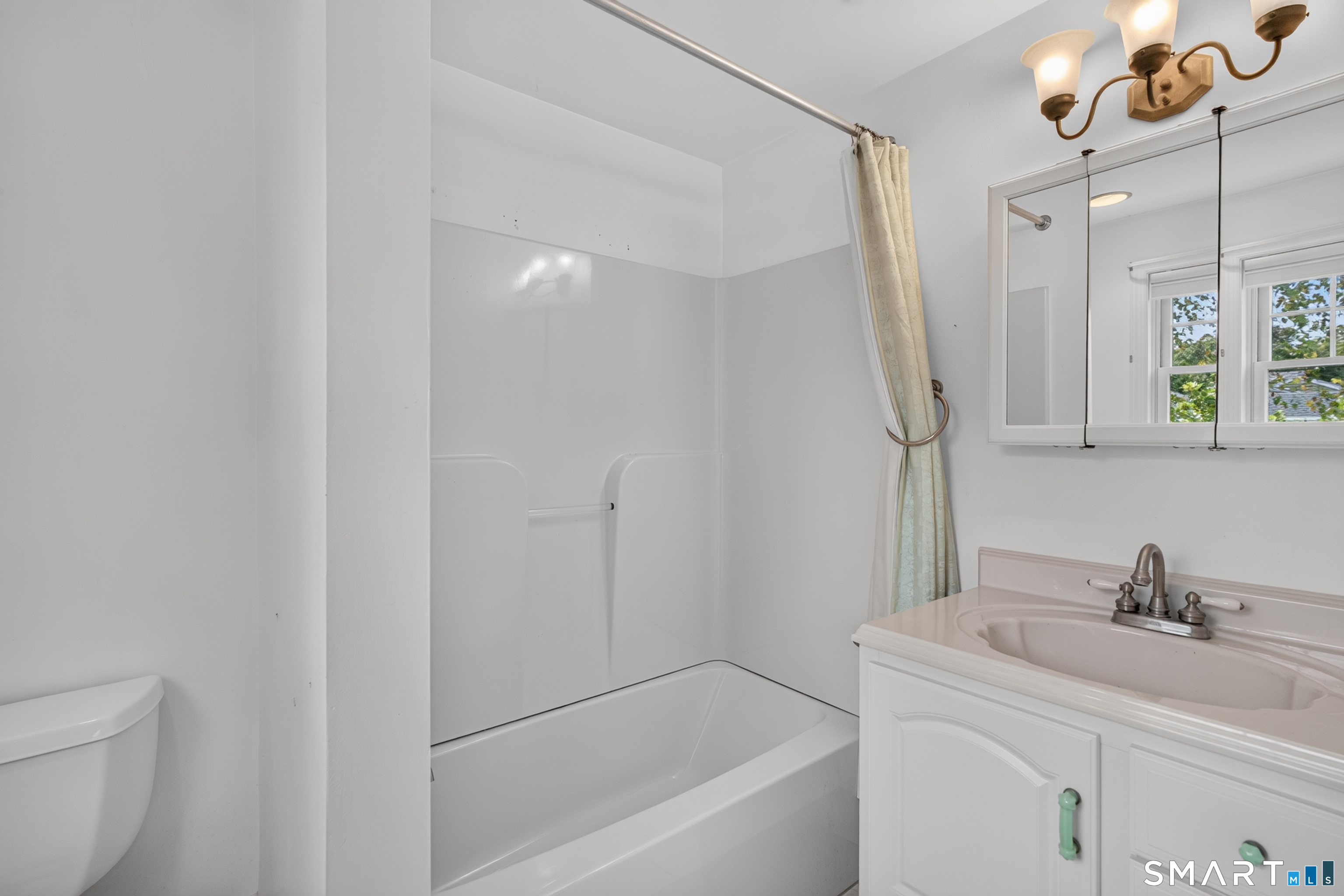 225 North Water Street Stonington CT 06378
