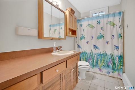 15 Meade Lane Enfield CT 06082