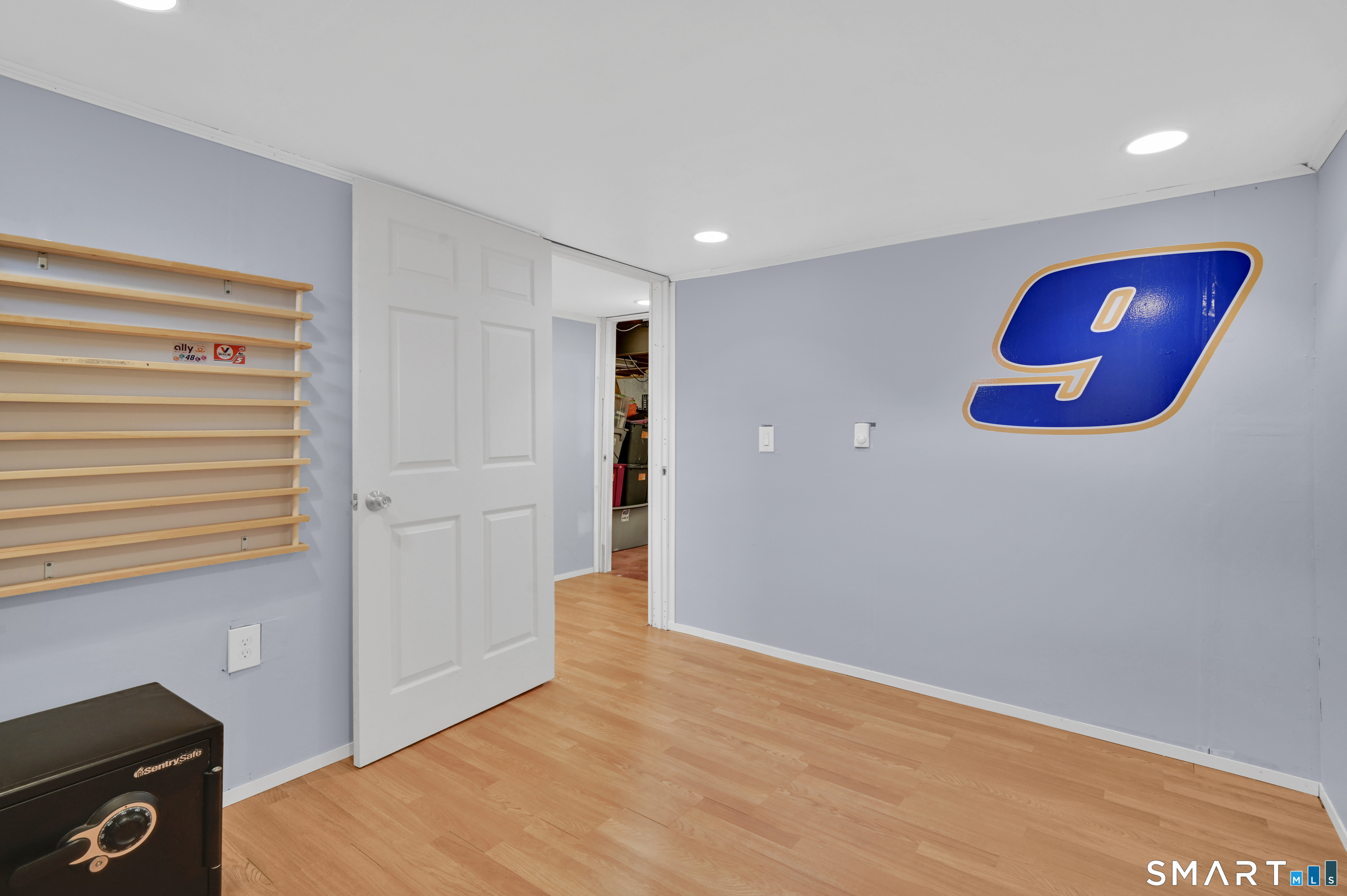 15 Meade Lane Enfield CT 06082