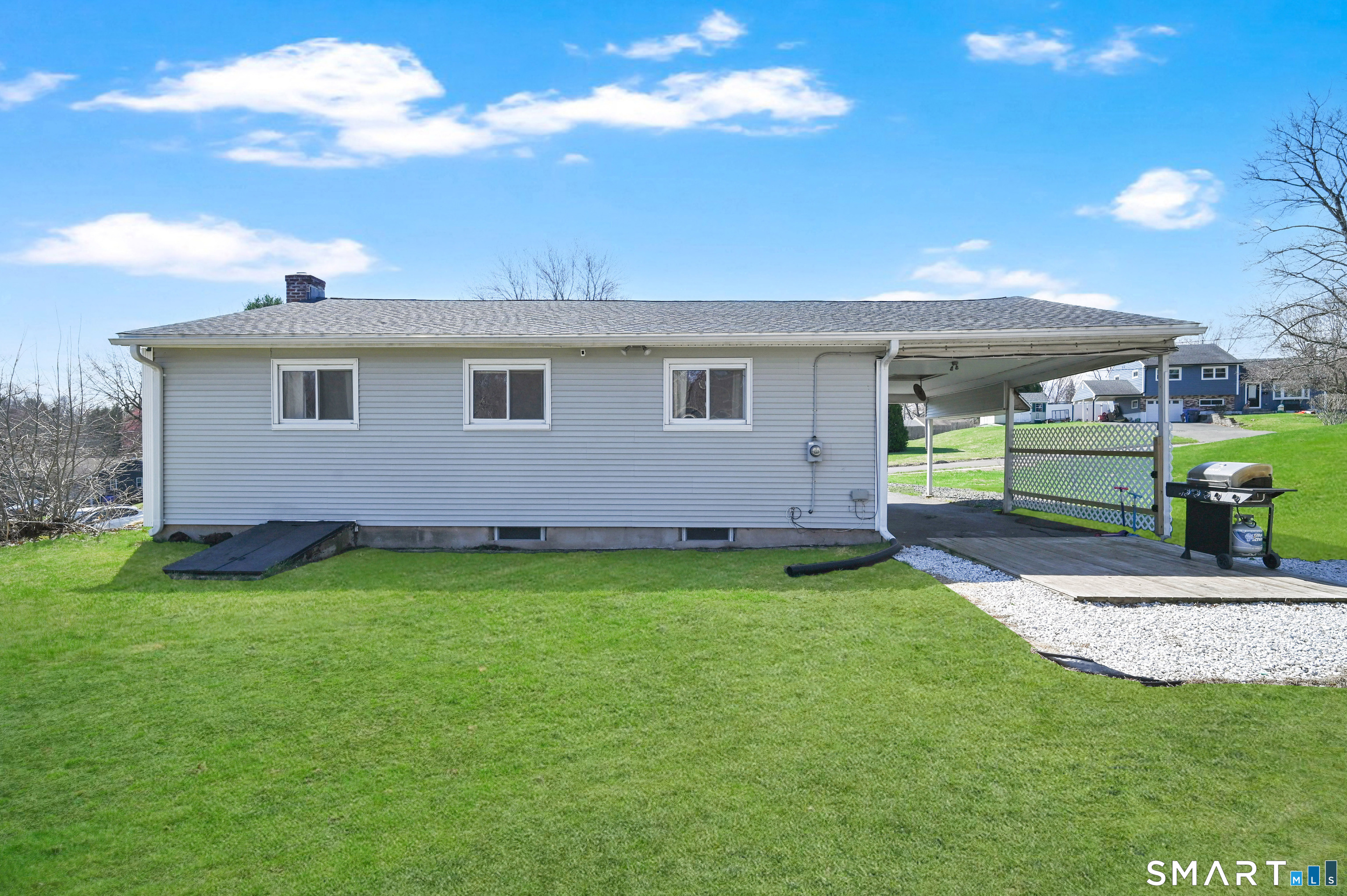 15 Meade Lane Enfield CT 06082