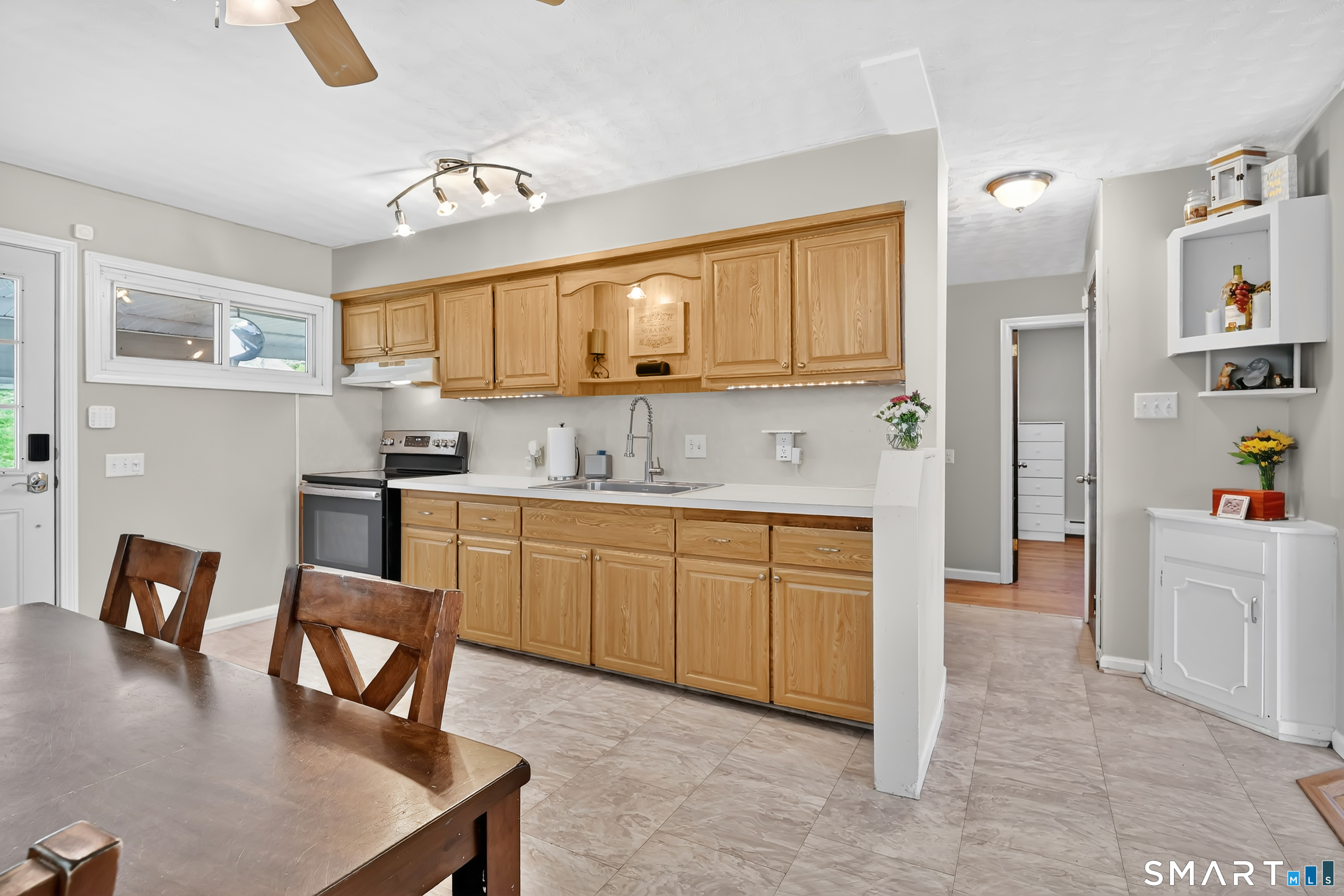 15 Meade Lane Enfield CT 06082
