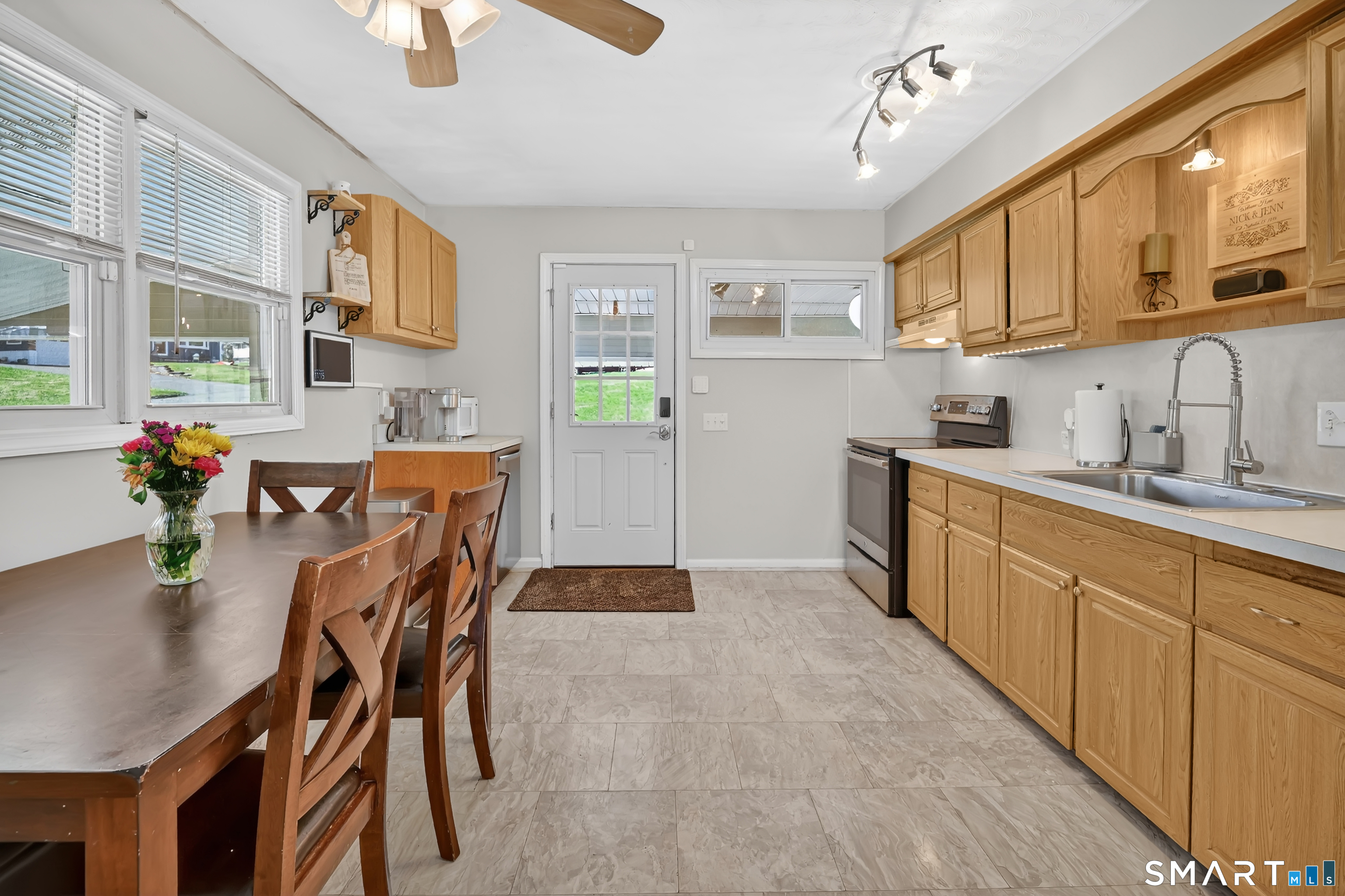 15 Meade Lane Enfield CT 06082