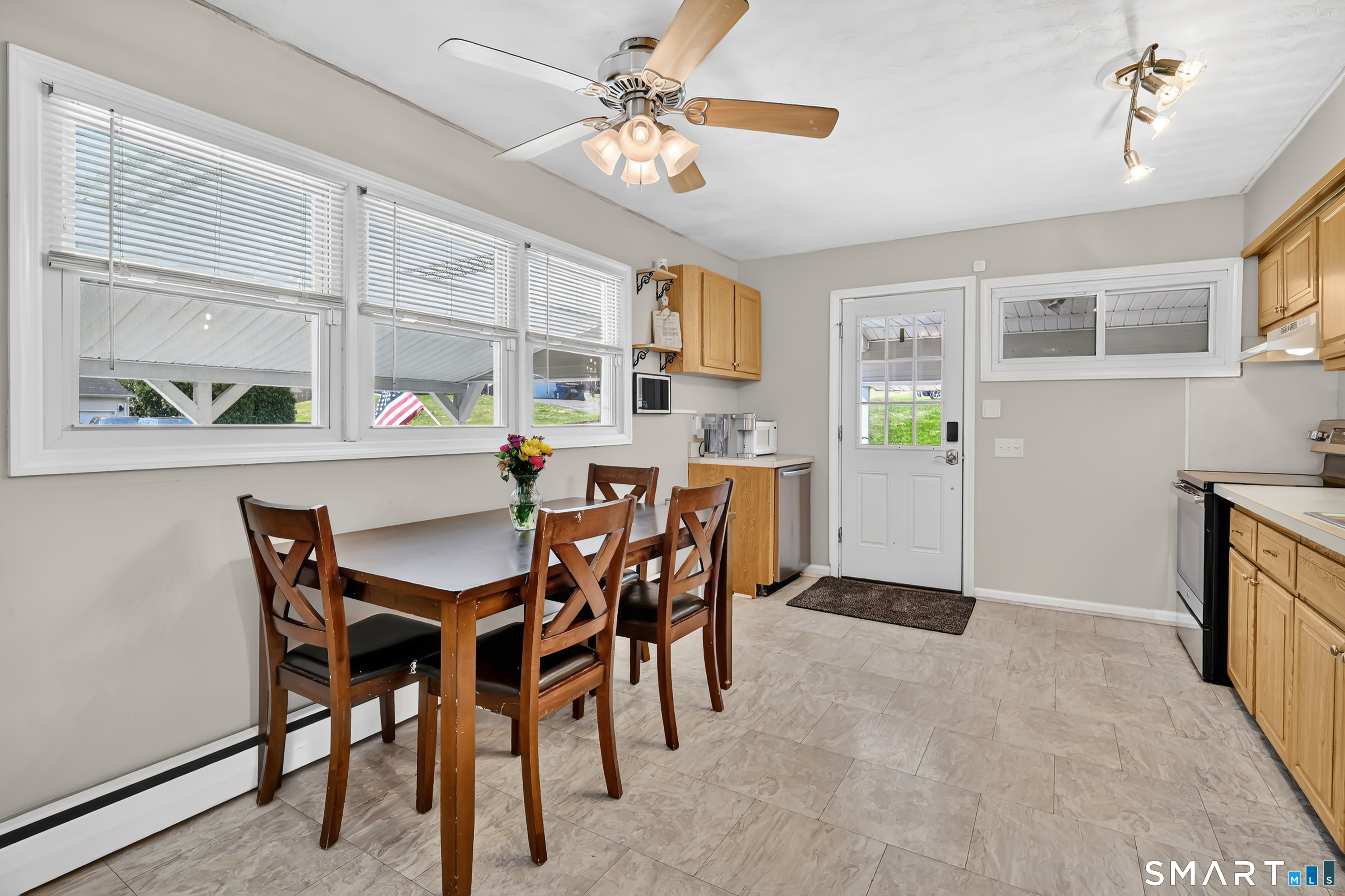 15 Meade Lane Enfield CT 06082