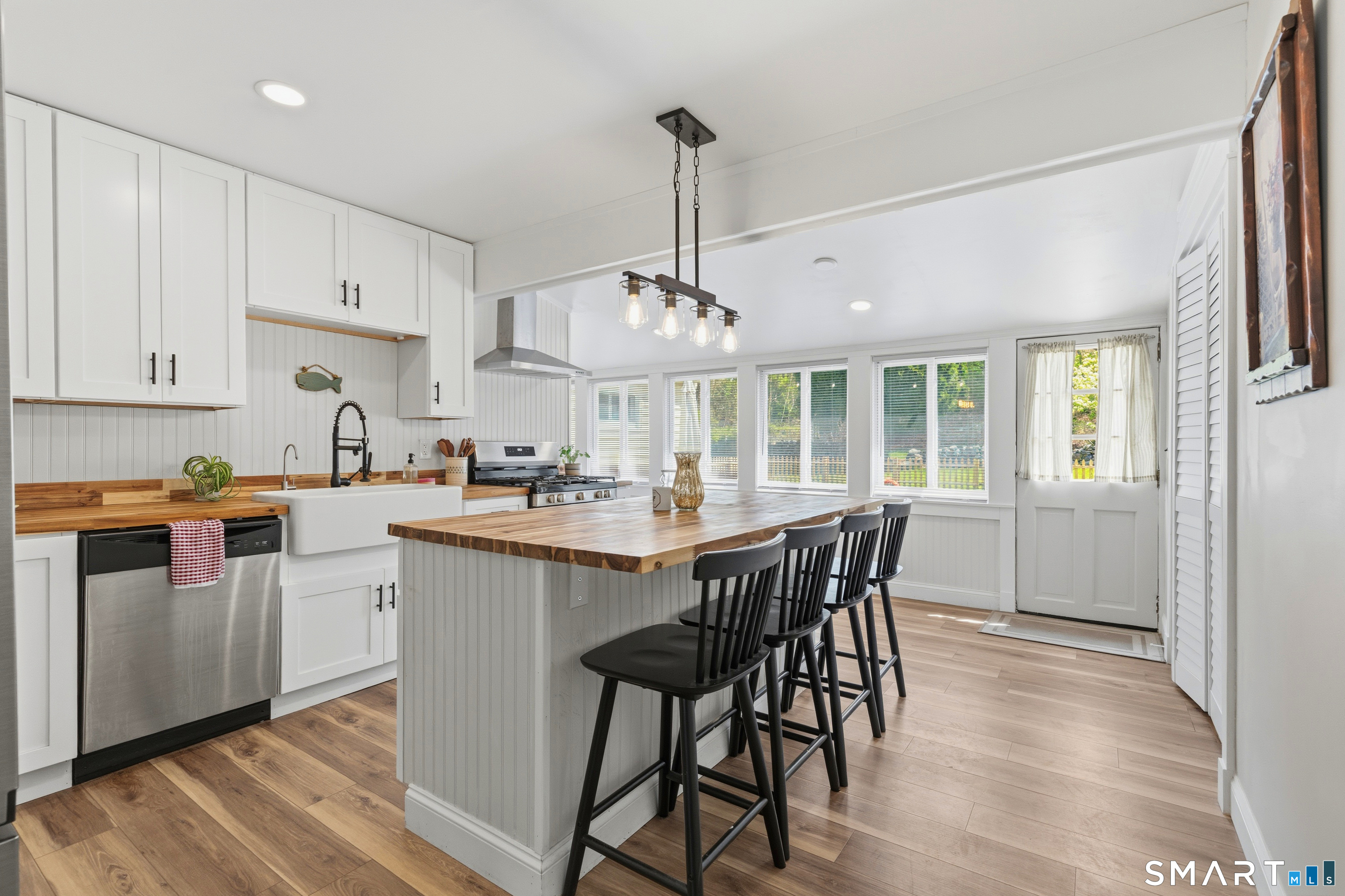 1 Meadow Lark Lane Stonington CT 06378