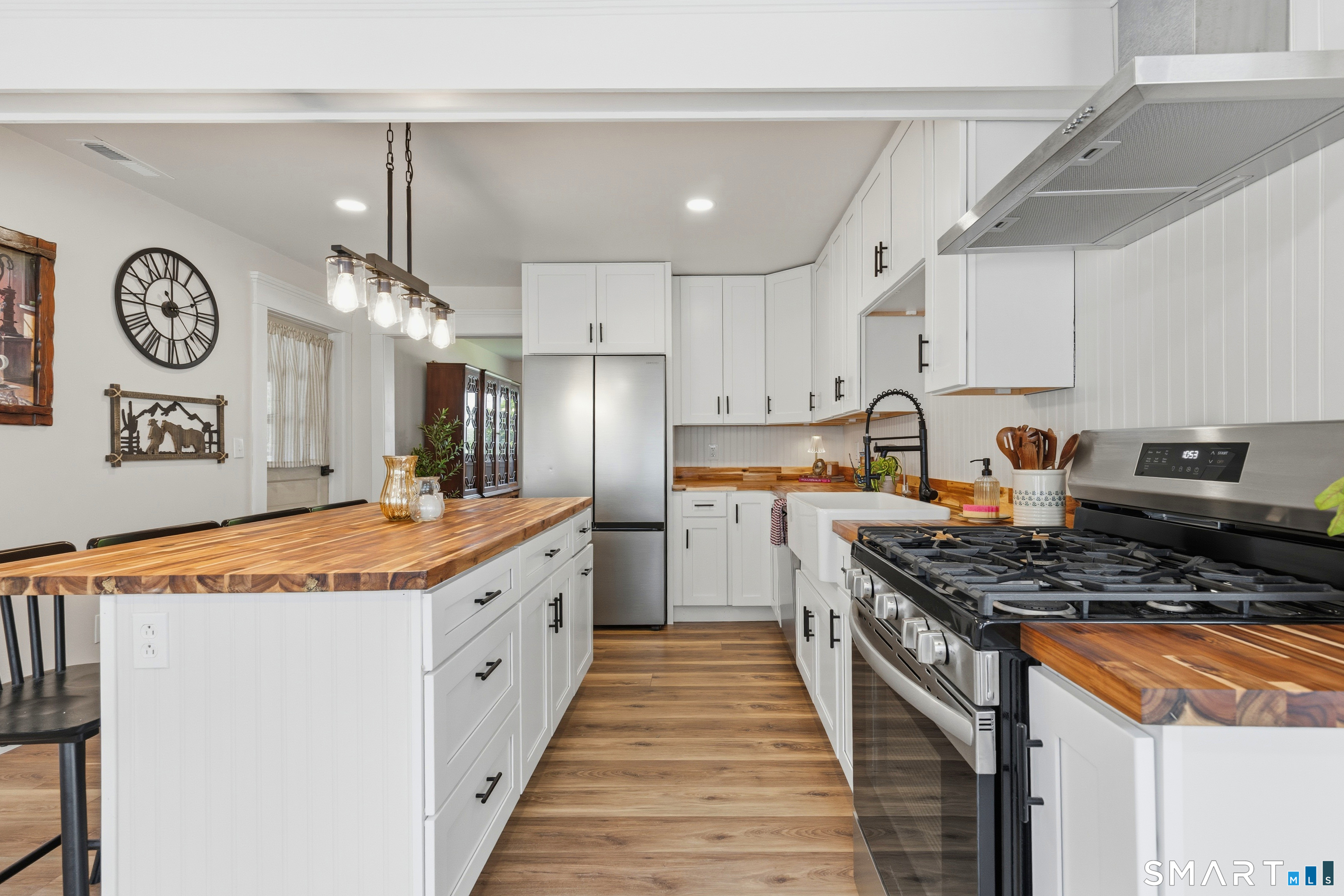 1 Meadow Lark Lane Stonington CT 06378