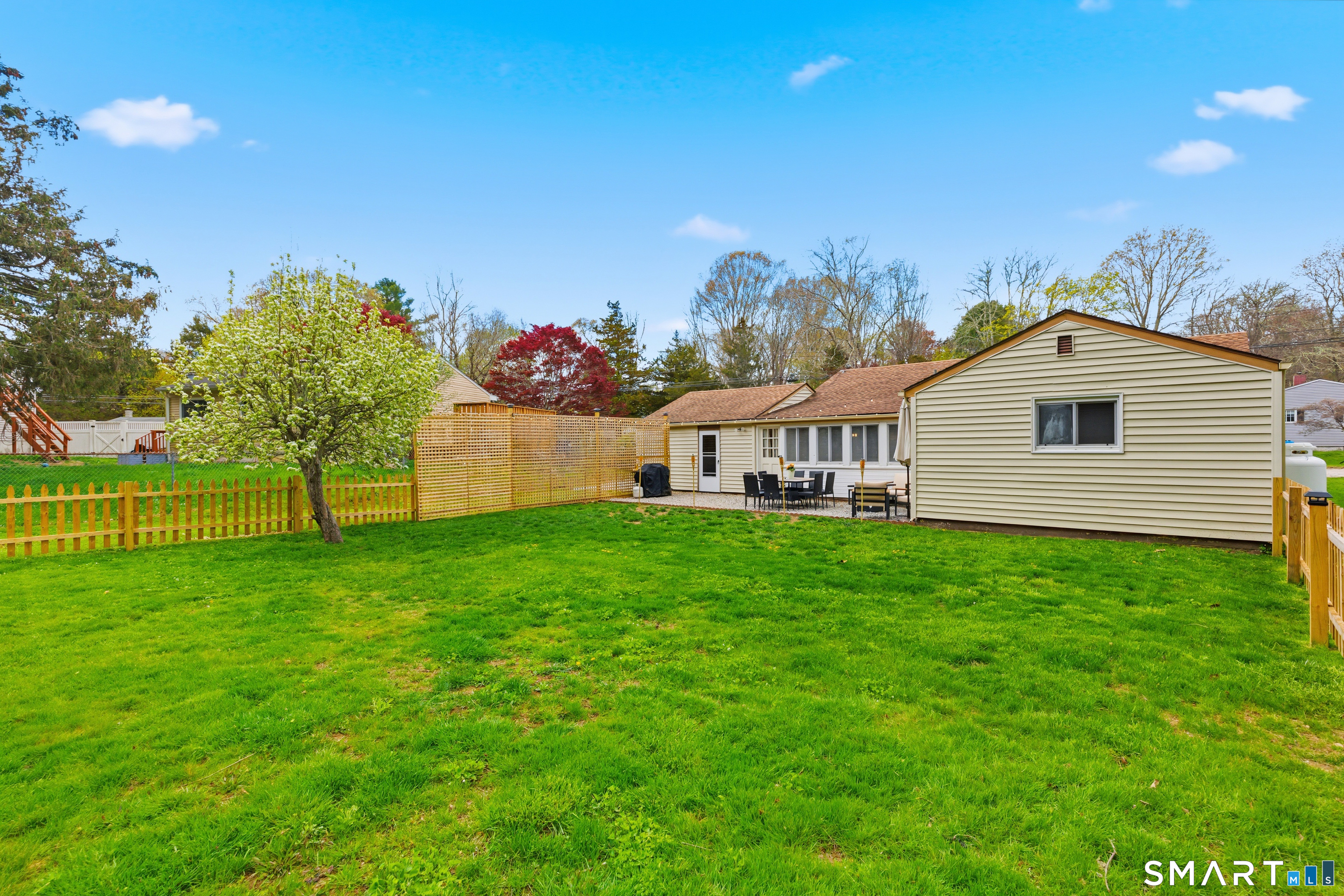 1 Meadow Lark Lane Stonington CT 06378