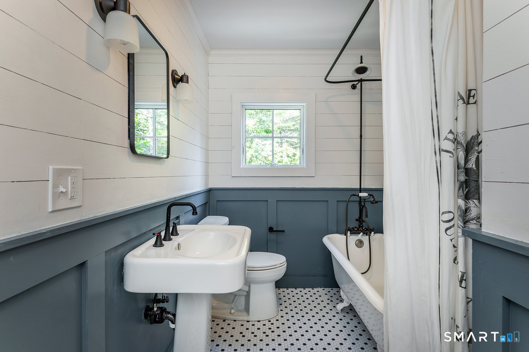 26 Preston Lane Salisbury CT 06068