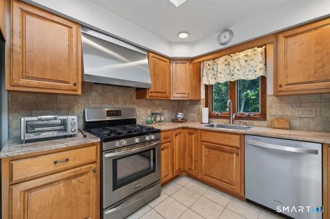 39 Green Hill Lane Cheshire CT 06410
