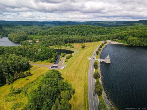 19 Ratlum Mountain Road Barkhamsted CT 06063