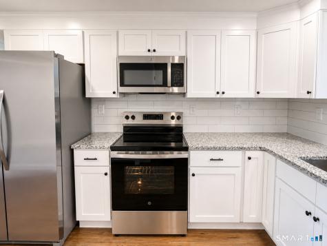 127 Shadycrest Drive East Hartford CT 06118