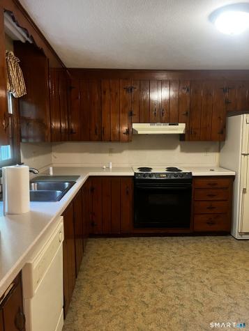 206 West Lake Avenue Guilford CT 06437
