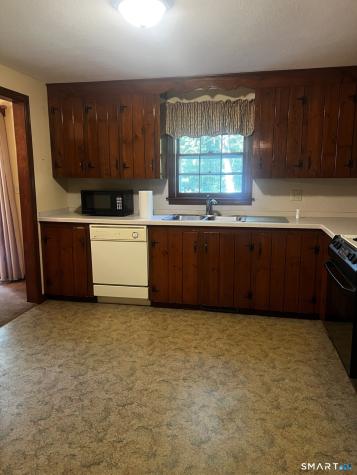 206 West Lake Avenue Guilford CT 06437