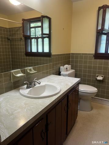 206 West Lake Avenue Guilford CT 06437