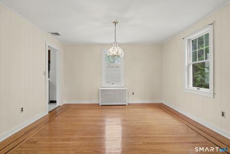 85 Eastlawn Street Fairfield CT 06824