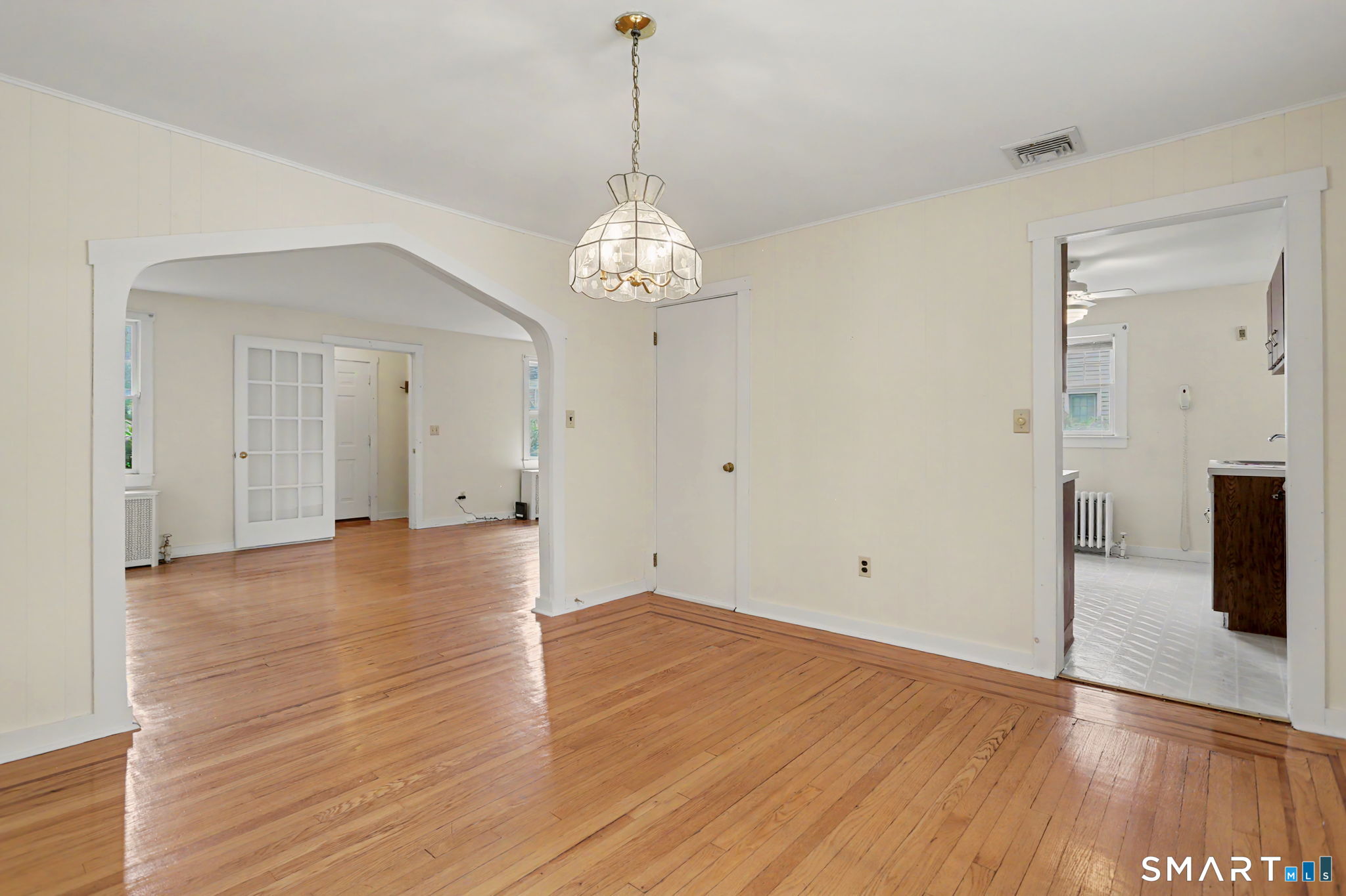85 Eastlawn Street Fairfield CT 06824