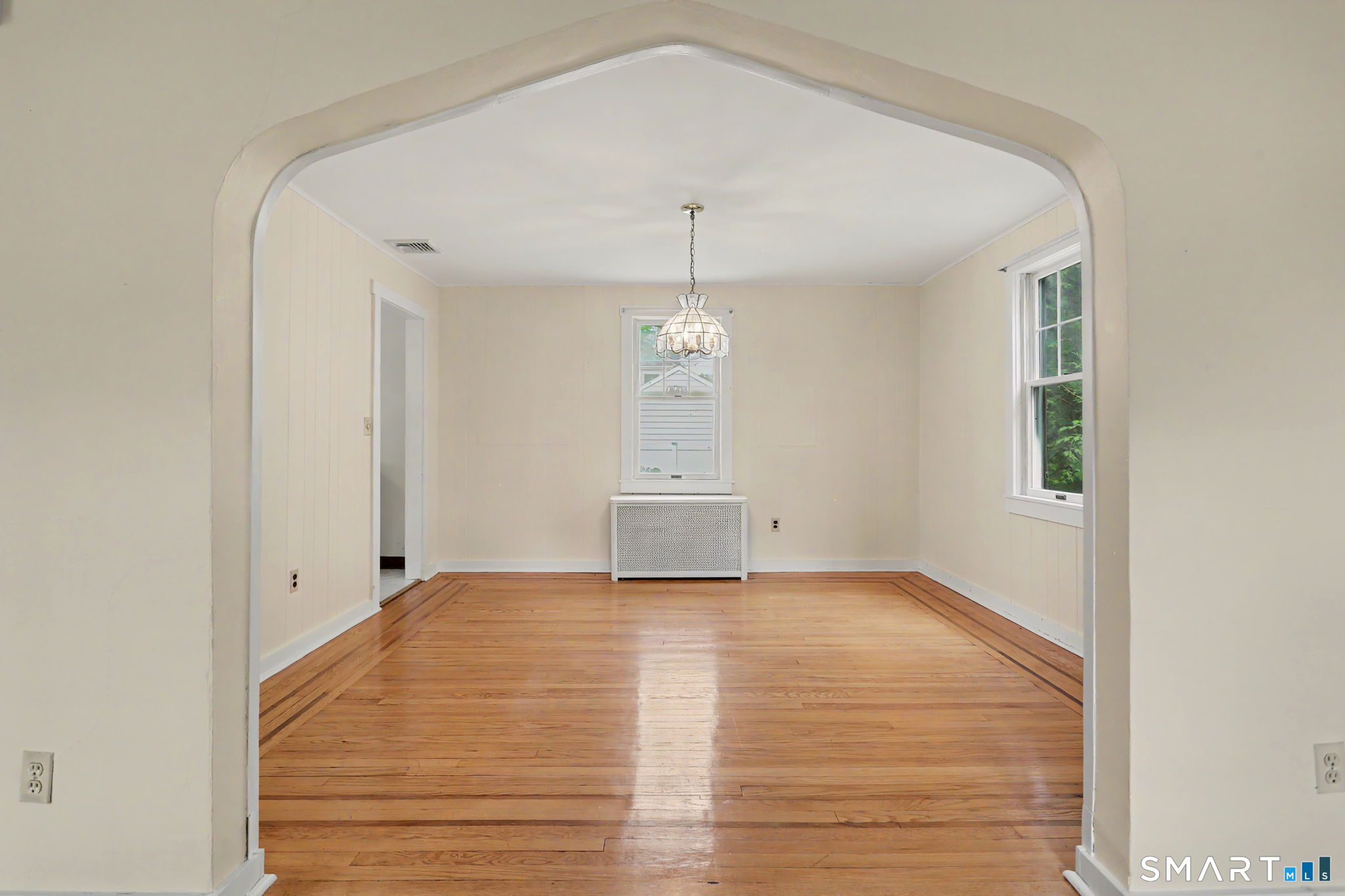 85 Eastlawn Street Fairfield CT 06824