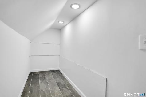 32 Jubilee Street New Britain CT 06051