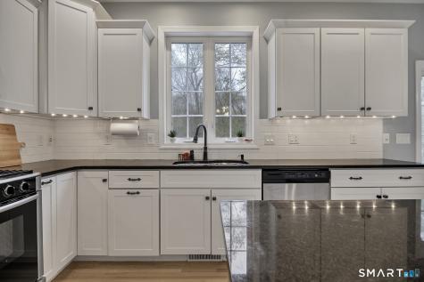 7 Harvest Glen East Lyme CT 06333