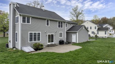 7 Harvest Glen East Lyme CT 06333